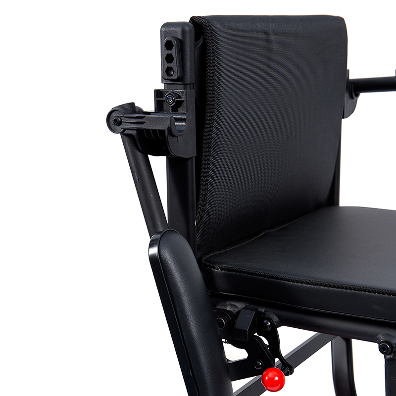 YL-985 4 kerekű, összecsukható, akkumulátoros elektromos szállítórobogó