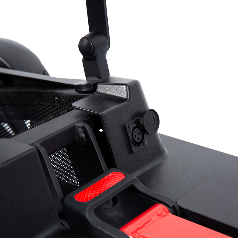 YL-985S 4 kerekű, könnyű, hordozható, összecsukható, elektromos meghajtású utazási robogó